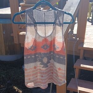 Blu Planet Coral and Gray Patterned Knit Tank